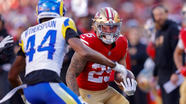 New England Patriots running back Elijah Mitchell