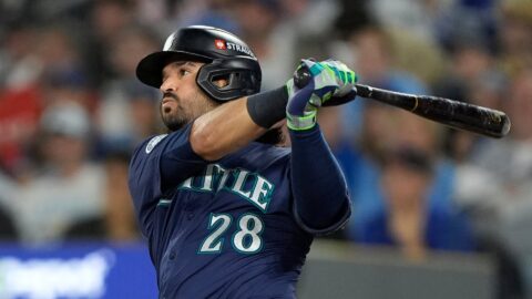 Seattle Mariners third baseman Eugenio Suarez