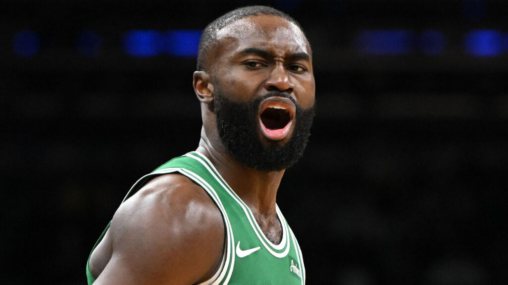 Celtics’ Jaylen Brown Has Emotional Response To Winning Big Award