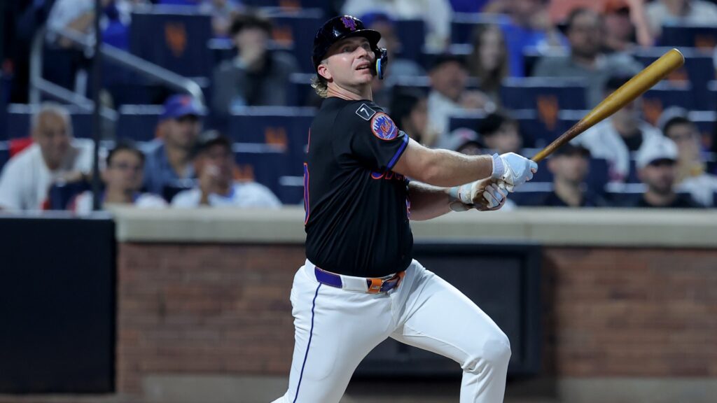 Next Move For Red Sox Rather Obvious After Phillies Re-Sign Kyle Schwarber