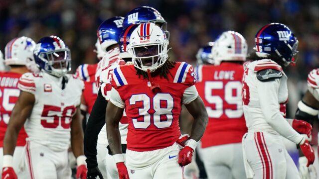 New England Patriots running back Rhamondre Stevenson