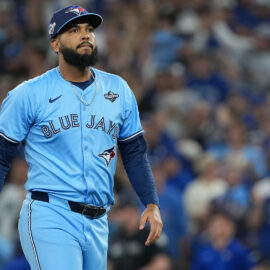 Free agent relief pitcher Seranthony Dominguez