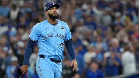 Free agent relief pitcher Seranthony Dominguez