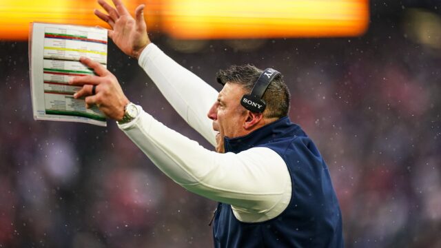 New England Patriots head coach Mike Vrabel