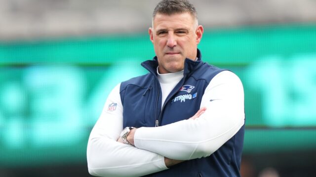New England Patriots head coach Mike Vrabel