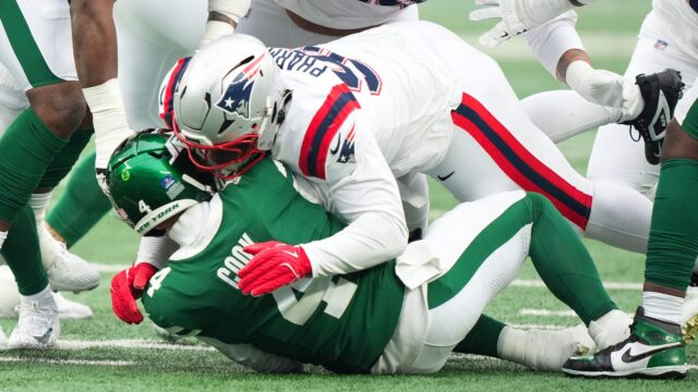 New England Patriots defensive tackle Jeremiah Pharms Jr.