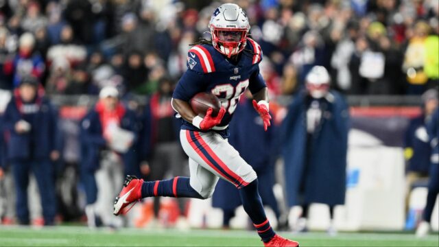 New England Patriots running back Rhamondre Stevenson