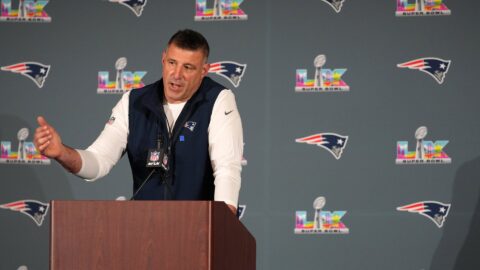 New England Patriots head coach Mike Vrabel