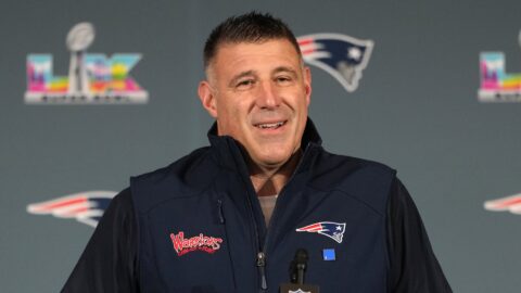 New England Patriots head coach Mike Vrabel