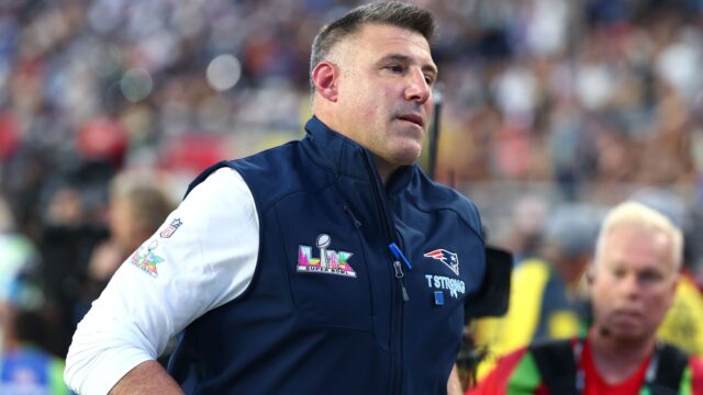 New England Patriots head coach Mike Vrabel